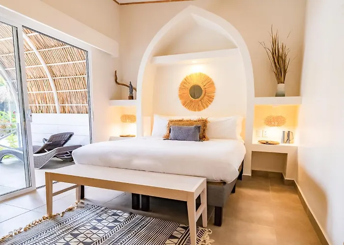 Les Voiles Blanches Hotel 4*